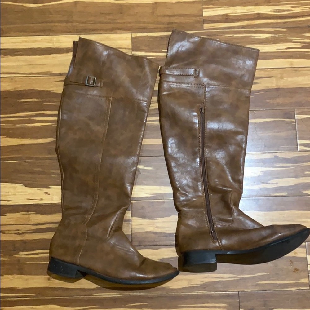 Knee high riding boots